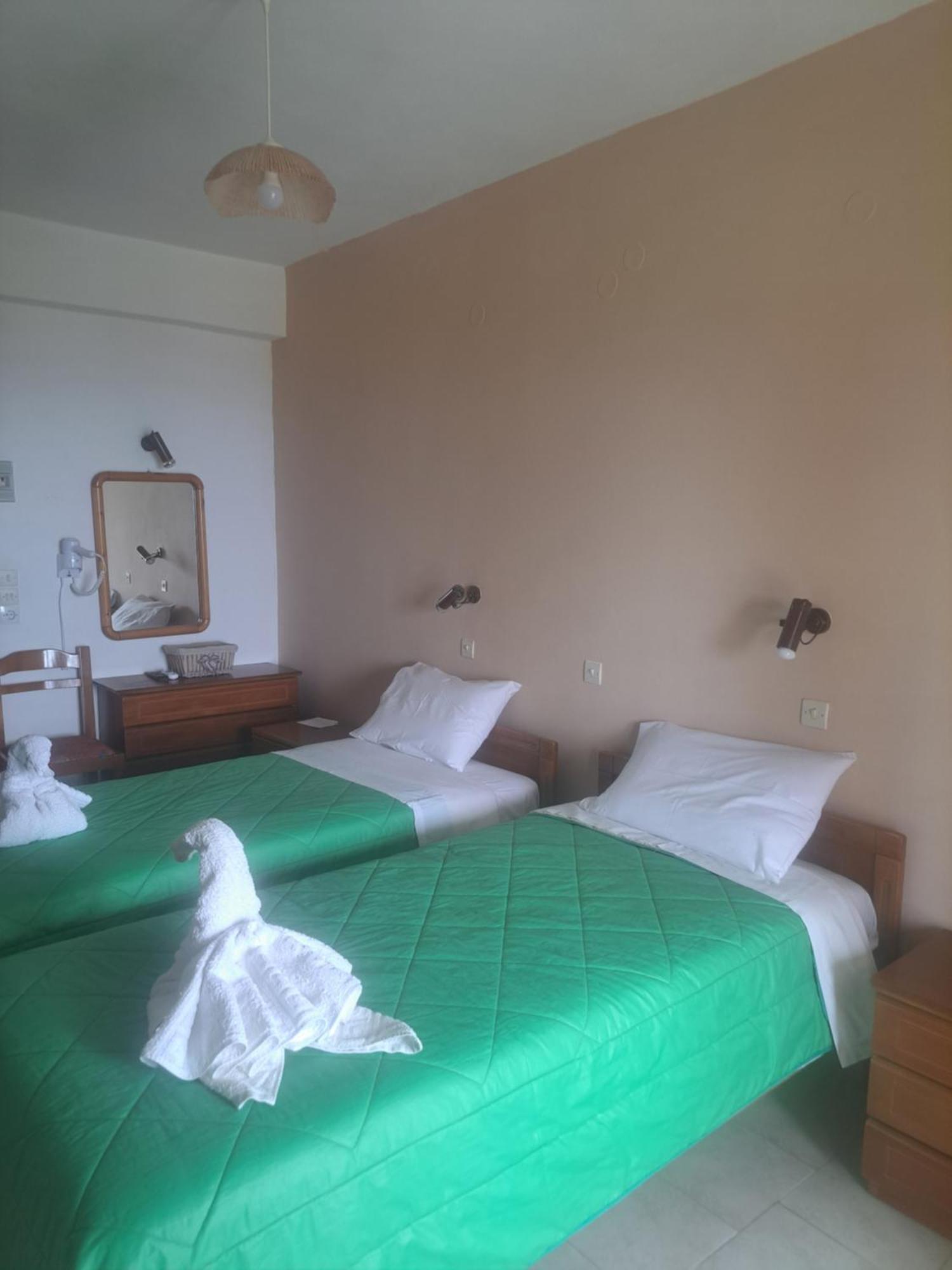 Marinos Studios At Lourdata Village Экстерьер фото