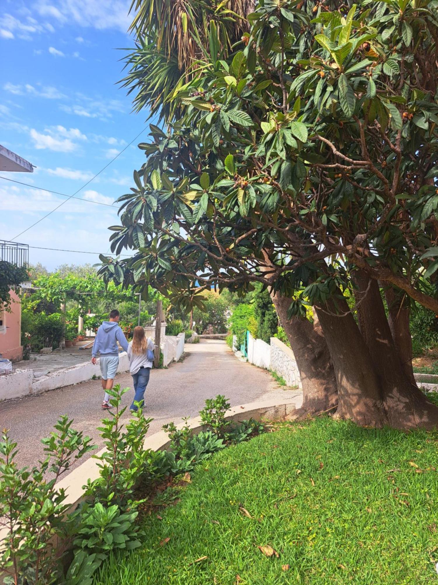 Marinos Studios At Lourdata Village Экстерьер фото