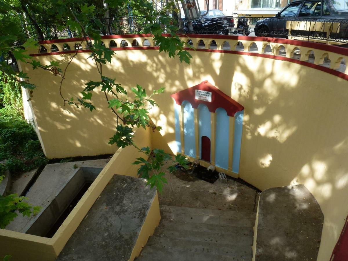 Marinos Studios At Lourdata Village Экстерьер фото